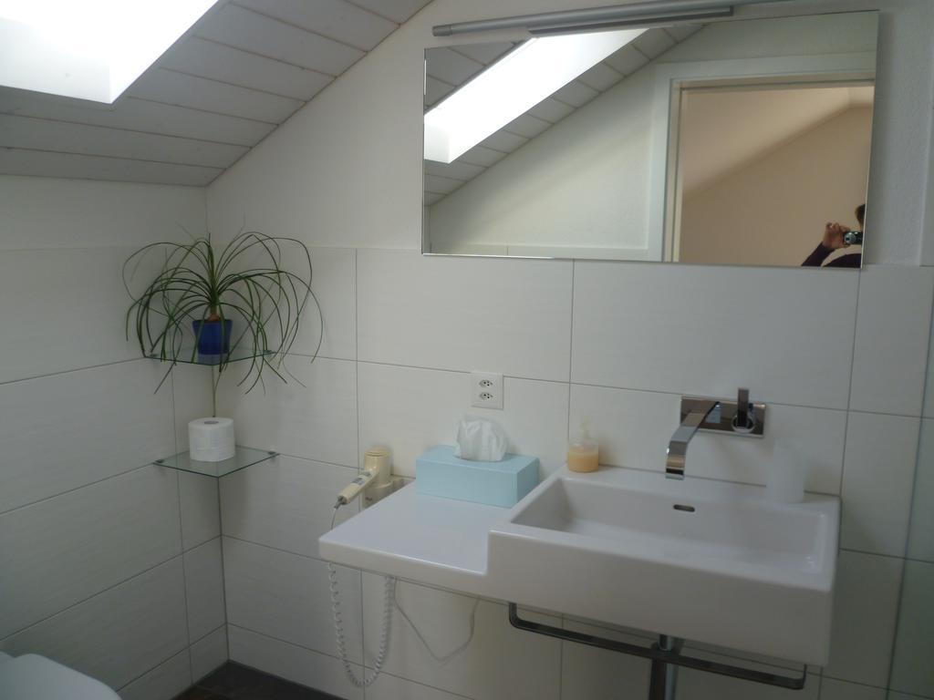 Güttingen Hotel Speiserestaurant Bahnhof מראה חיצוני תמונה