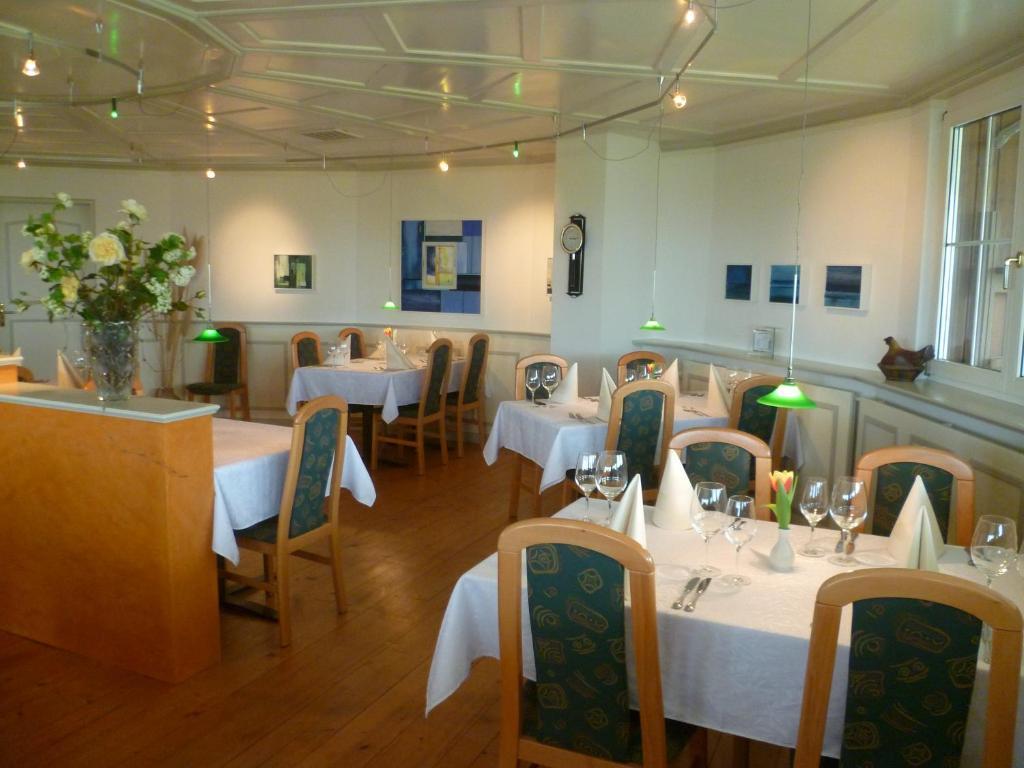 Güttingen Hotel Speiserestaurant Bahnhof מראה חיצוני תמונה