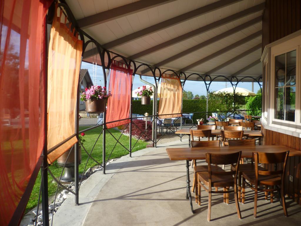Güttingen Hotel Speiserestaurant Bahnhof מראה חיצוני תמונה